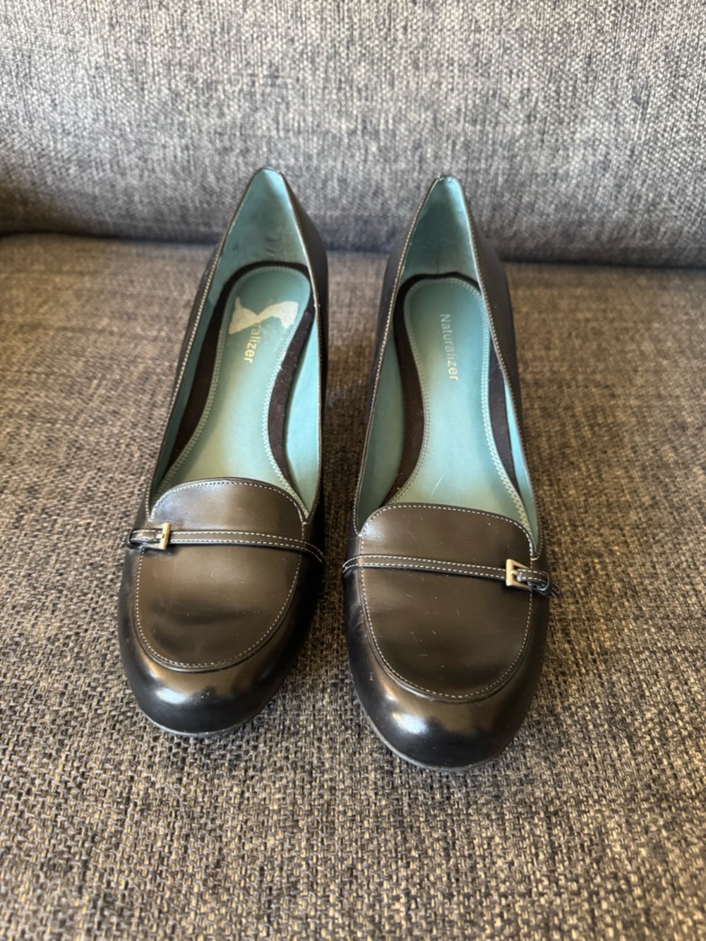 Naturalizer Black Leather Women's Loafer Pumps
